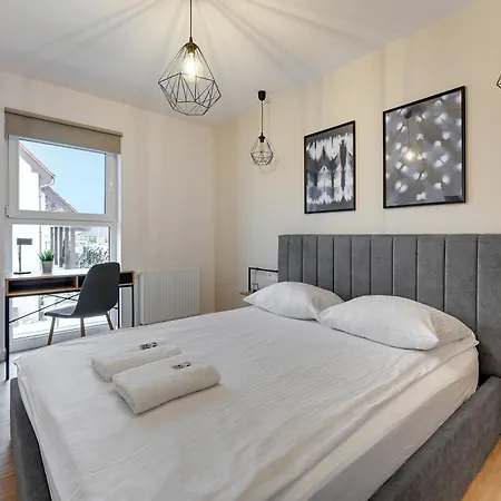 Chwarzno Viii Apartamento *